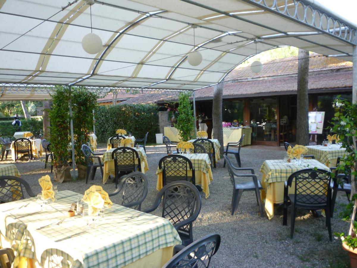 Апарт отель Borgo San Antonio & Borgo San Giuseppe By La Principina Принчипина-Терра Экстерьер фото
