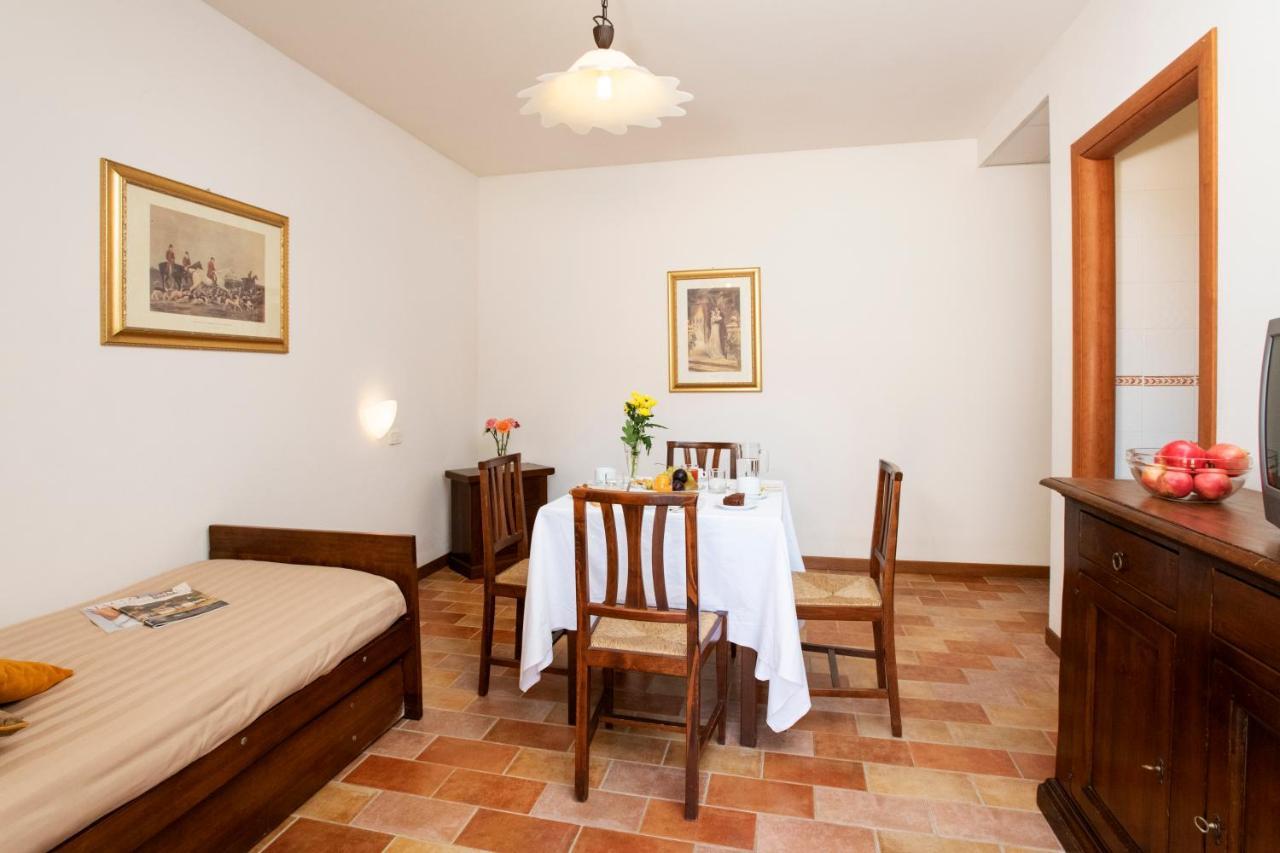 Апарт отель Borgo San Antonio & Borgo San Giuseppe By La Principina Принчипина-Терра Экстерьер фото