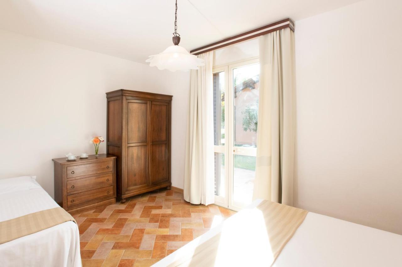 Апарт отель Borgo San Antonio & Borgo San Giuseppe By La Principina Принчипина-Терра Экстерьер фото
