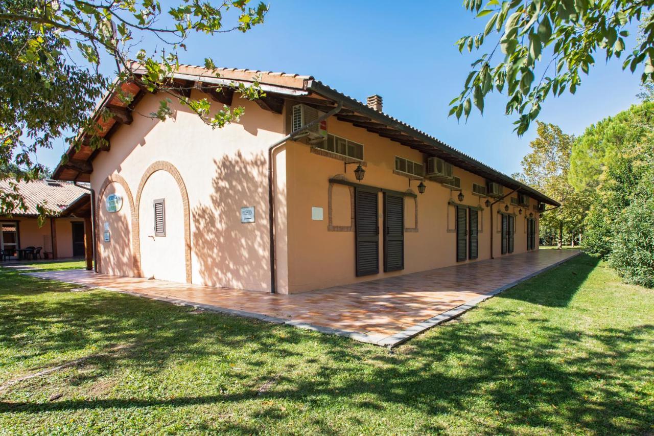 Апарт отель Borgo San Antonio & Borgo San Giuseppe By La Principina Принчипина-Терра Экстерьер фото