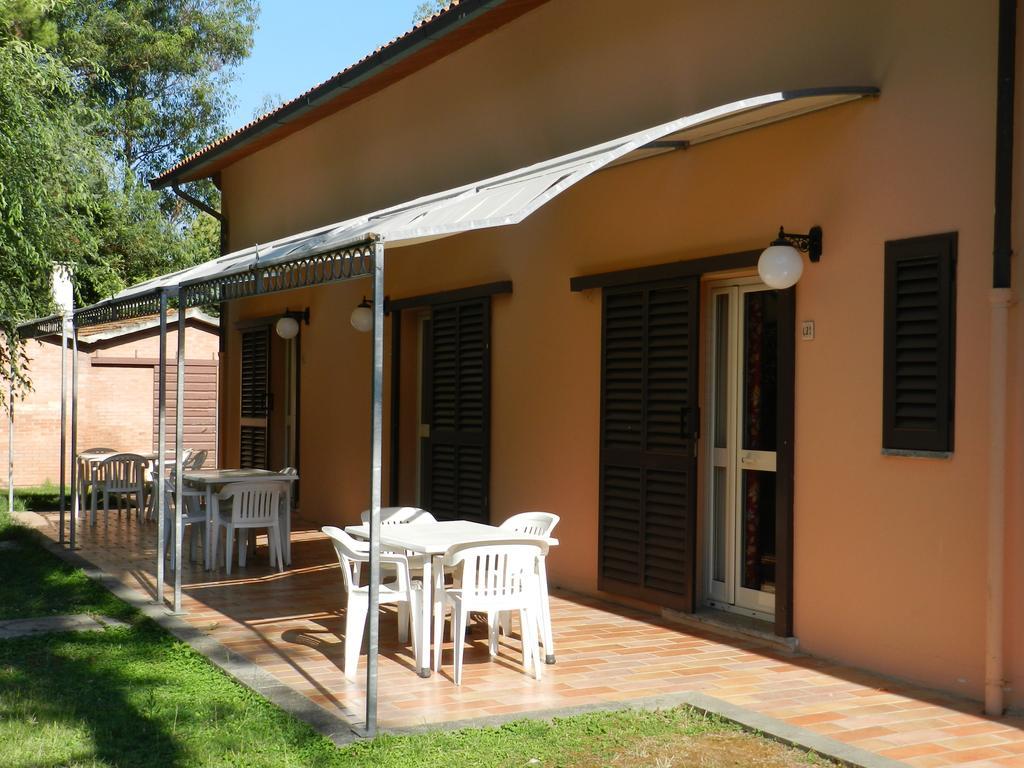 Апарт отель Borgo San Antonio & Borgo San Giuseppe By La Principina Принчипина-Терра Экстерьер фото