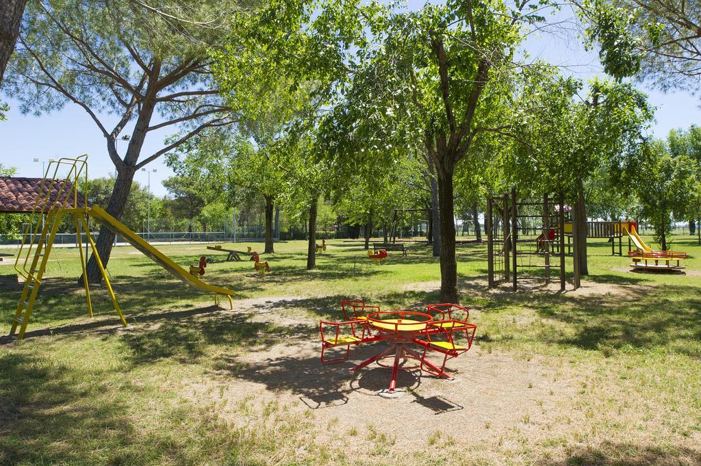 Апарт отель Borgo San Antonio & Borgo San Giuseppe By La Principina Принчипина-Терра Экстерьер фото